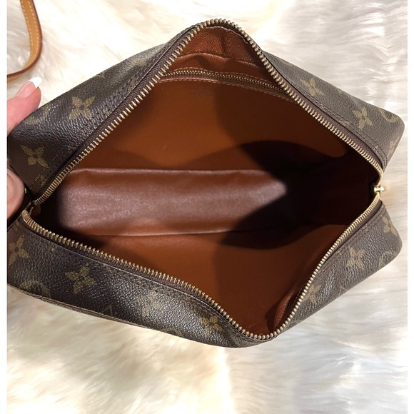 Authentic Louis Vuitton Monogram Trocadero 30 Shoulder Bag - Picture 10 of 15